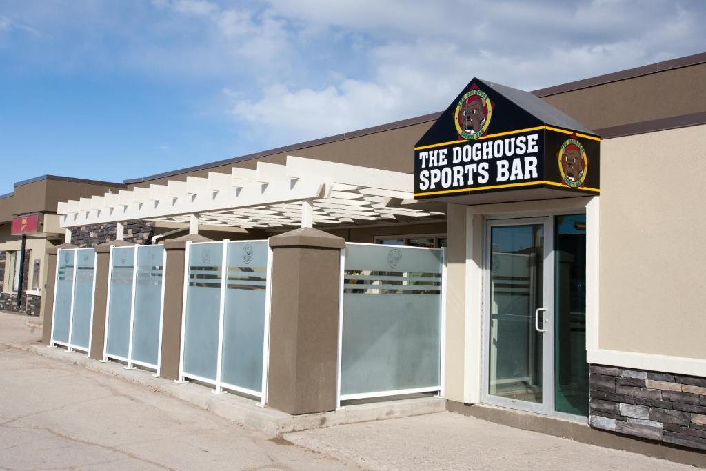 Ptarmigan Inn Hay River Zewnętrze zdjęcie